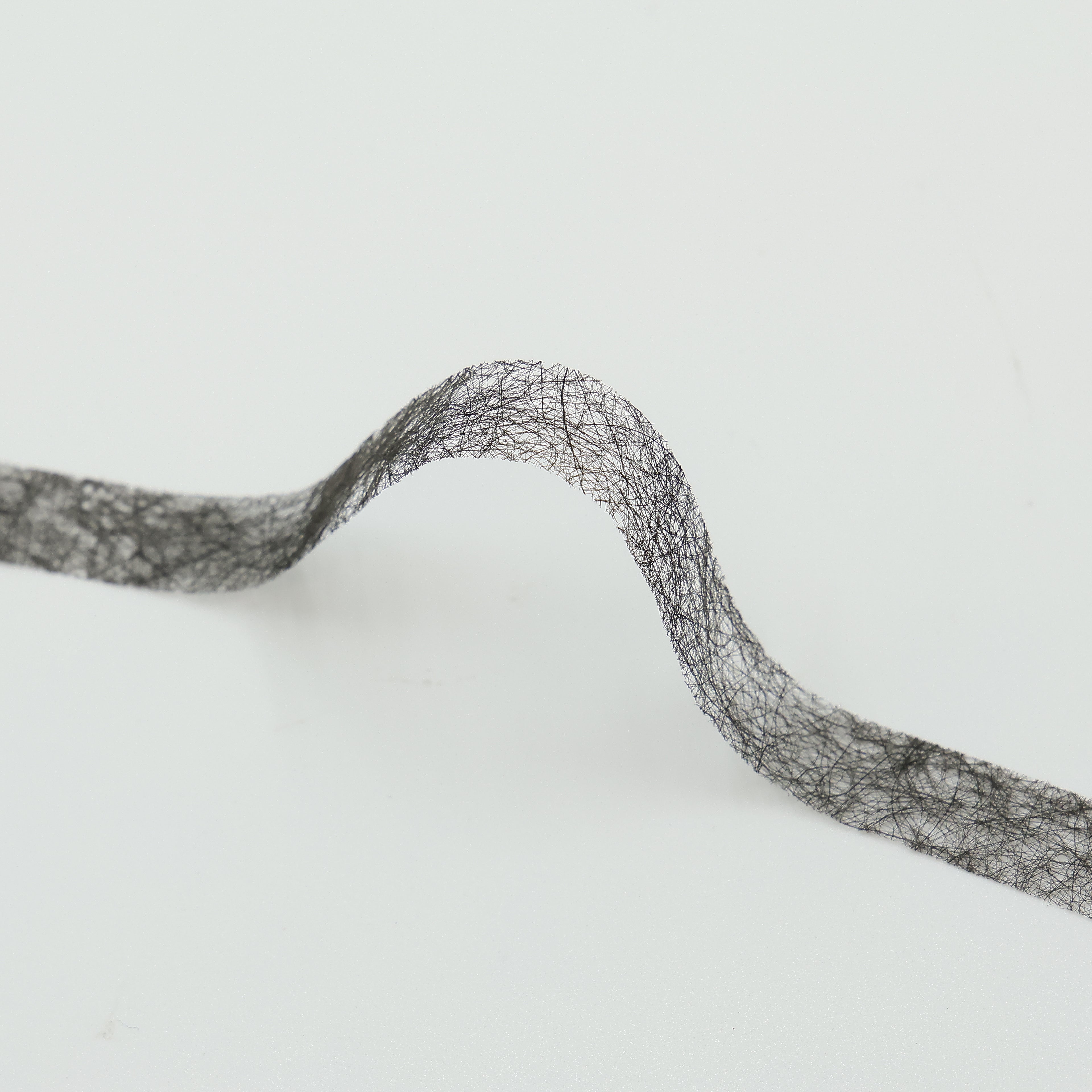 SEAMLESS IRON-ON BONDING TAPE